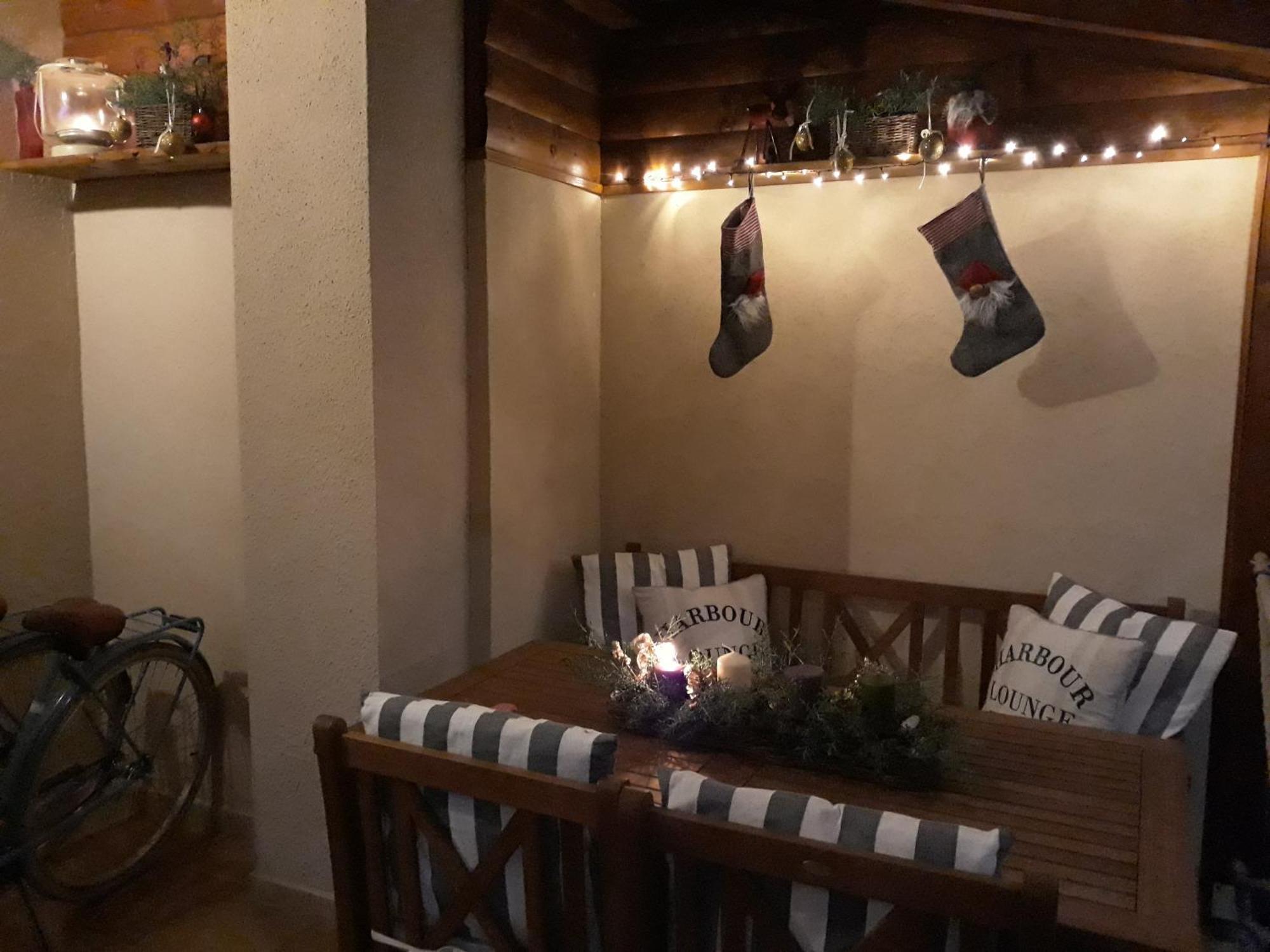 Dora Holiday House *