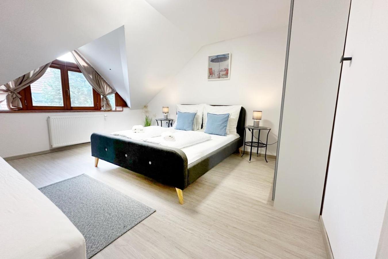 Appartement Dora House &